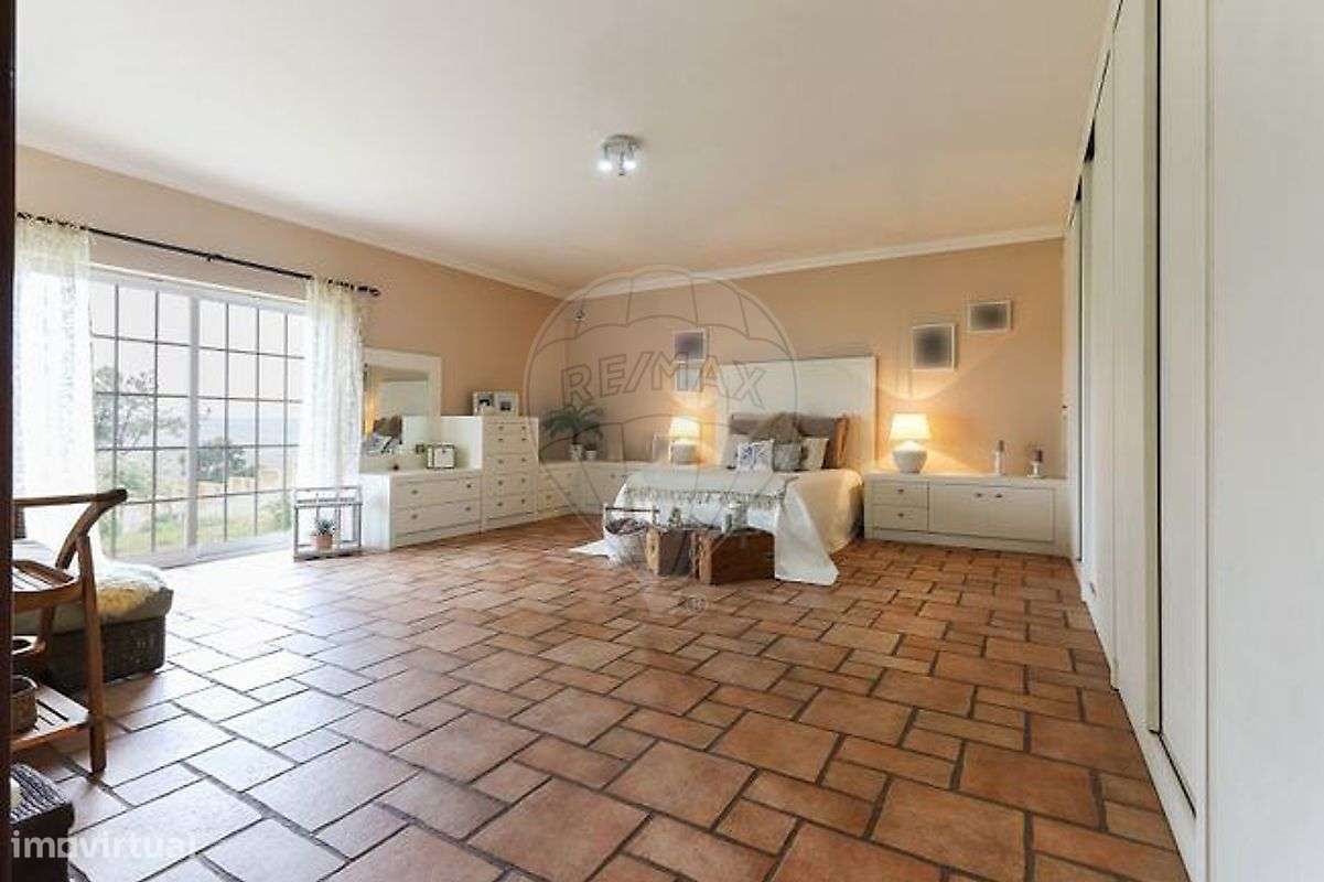 Moradia T4 para venda-10