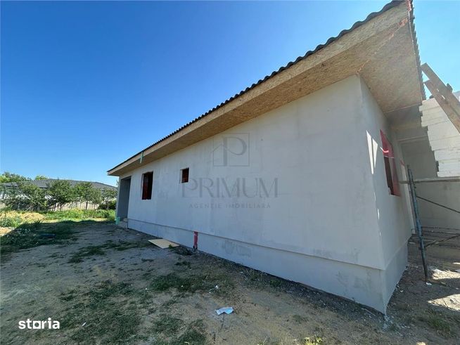 Utvin- toate utilitatile- 4 camere- bucatarie inchisa-1