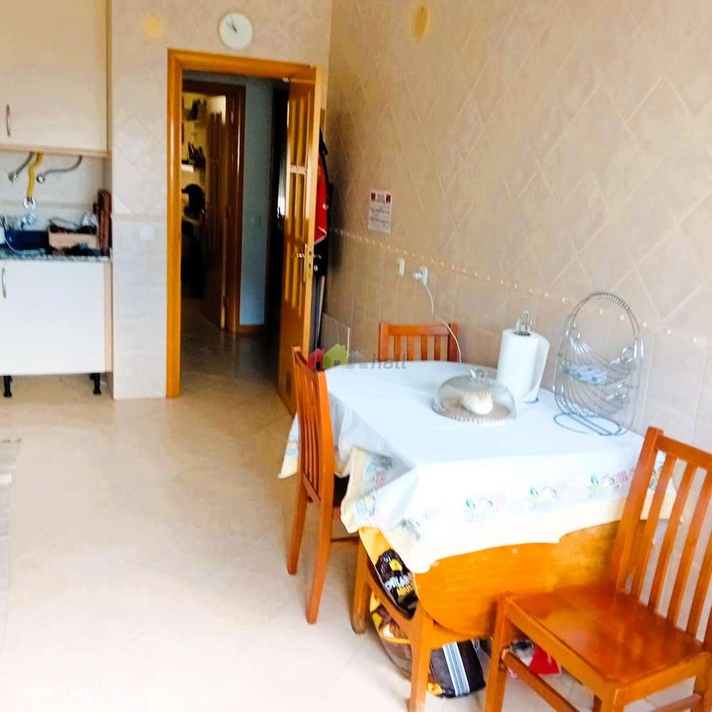 Apartamento T3 com varandas e arrecadação em Alcochete-3