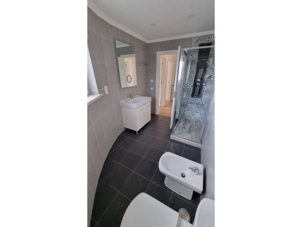 Moradia V3+1 - Ericeira - 323 m2-32