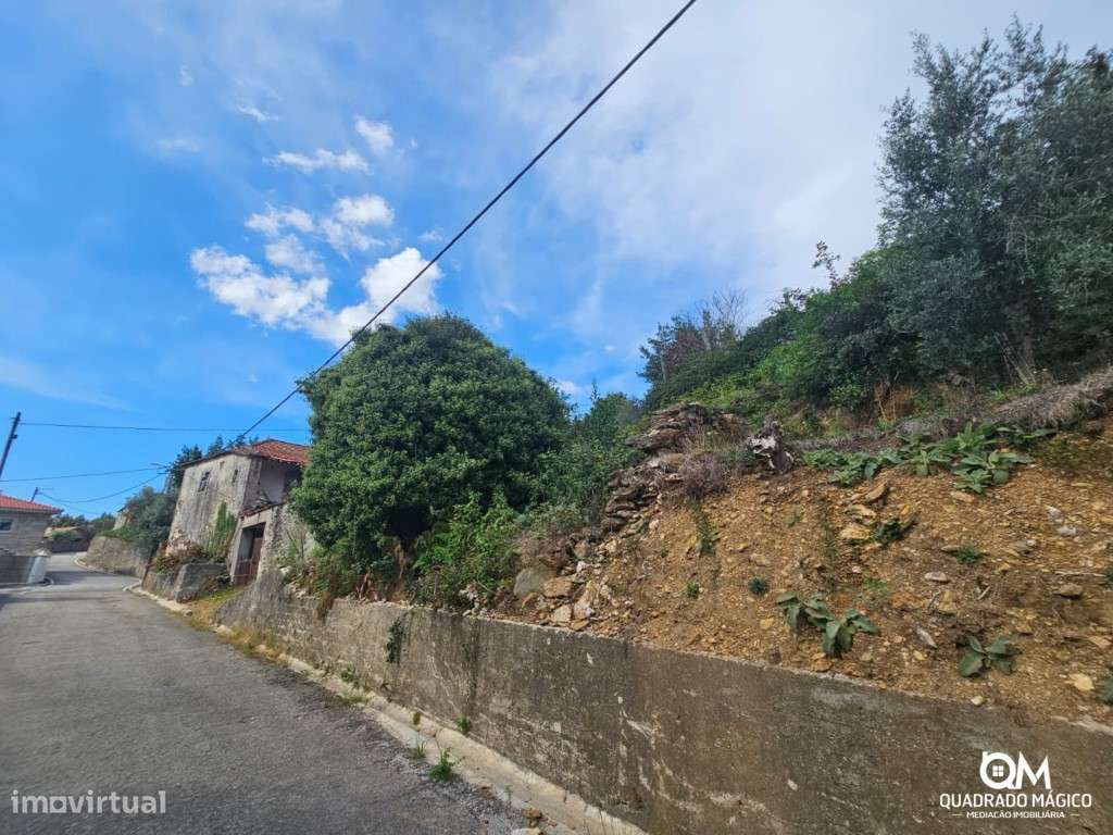 Uma casa por reinventar, 1.827 m² para sonhar, descubra este imóvel!-34