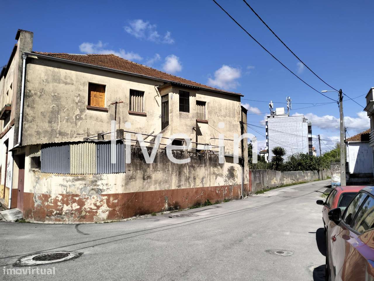 Prédio urbano com viabilidade de construção-1