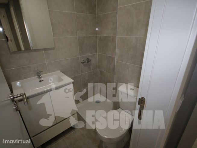 T3 AMORA 275 000€
TOTALMENTE RENOVADO.-12