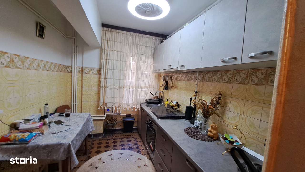 Piata Km4-5,  3 camere, mobilat, utilat, centrala gaze, loc de parcare-10