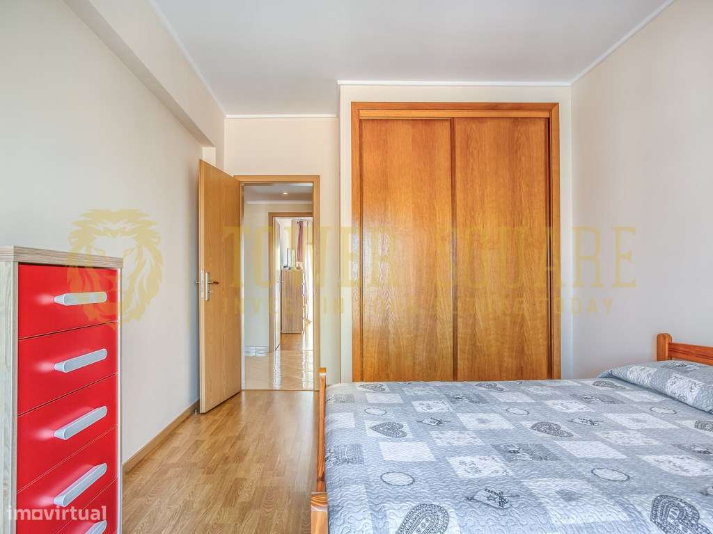 Apartamento T3 com arrecadação em Corroios-8