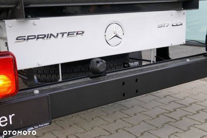 Mercedes-Benz Sprinter - 9