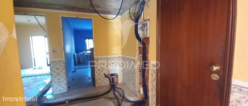 Apartamento T2 remodelado na Castanheira do Ribatejo - Grande imagem: 5/16