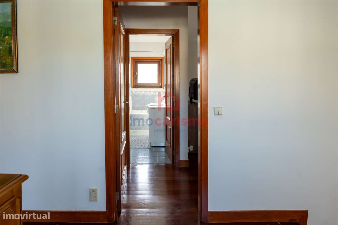 Moradia T4 em Guardizela, Guimarães-36