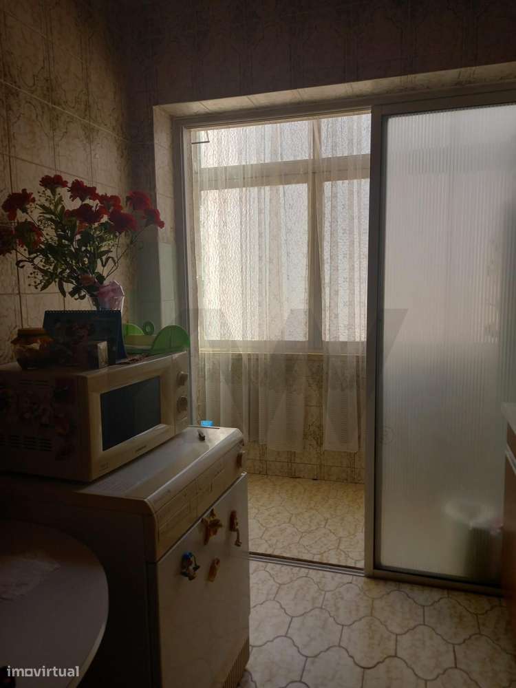 APARTAMENTO T2 - CENTRO QUELUZ-4