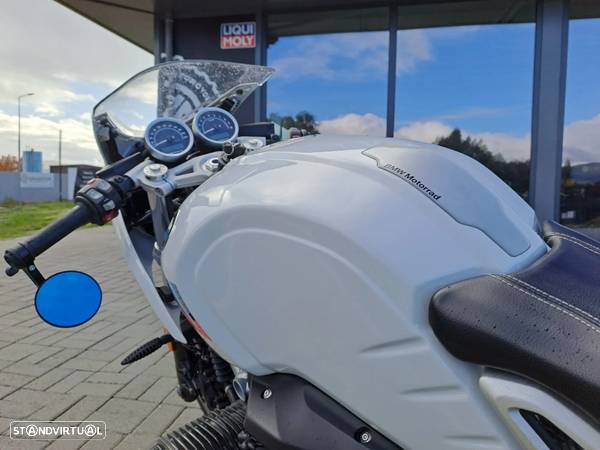 BMW R nineT Racer - 6