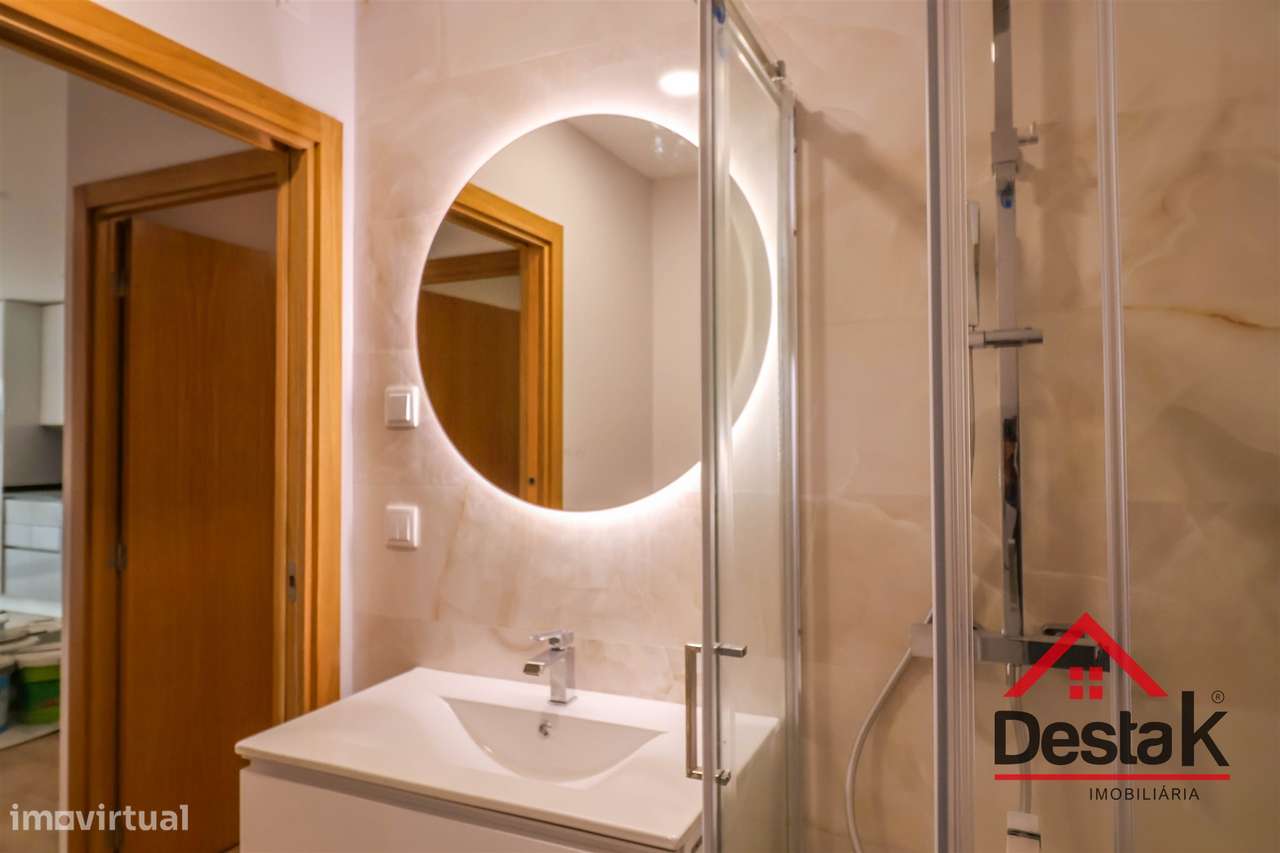 Apartamento T2 remodelado para venda em Viseu-6