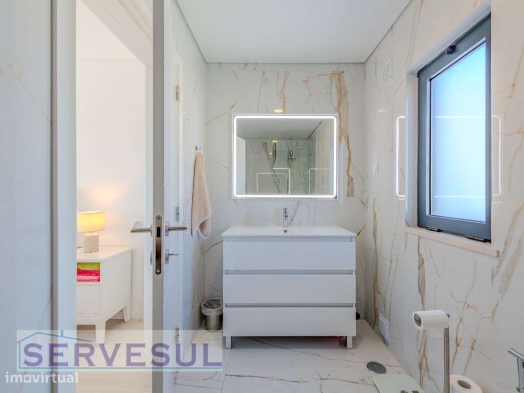 Moradia Moderna com Piscina e uma vista magnifica para o Campo de G...-27