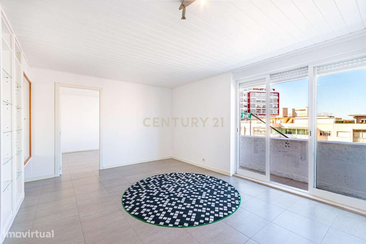 Apartamento T2 com Vista Deslumbrante e Terraço sobre Lisboa - Grande imagem: 4/27