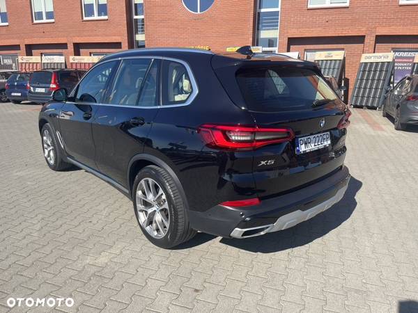 BMW X5 xDrive40i - 2