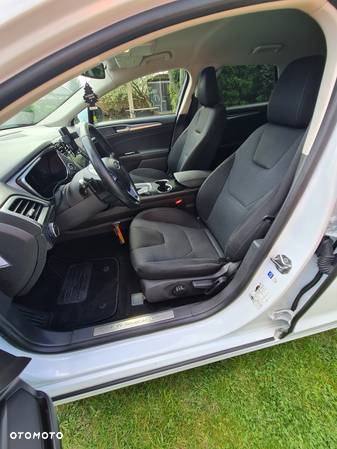 Ford Mondeo 2.0 TDCi Titanium PowerShift - 17