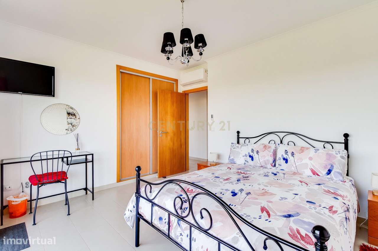 Moradia T3 com Piscina e 3 515 m² de Terreno | Entre o Campo e o Mar |-18