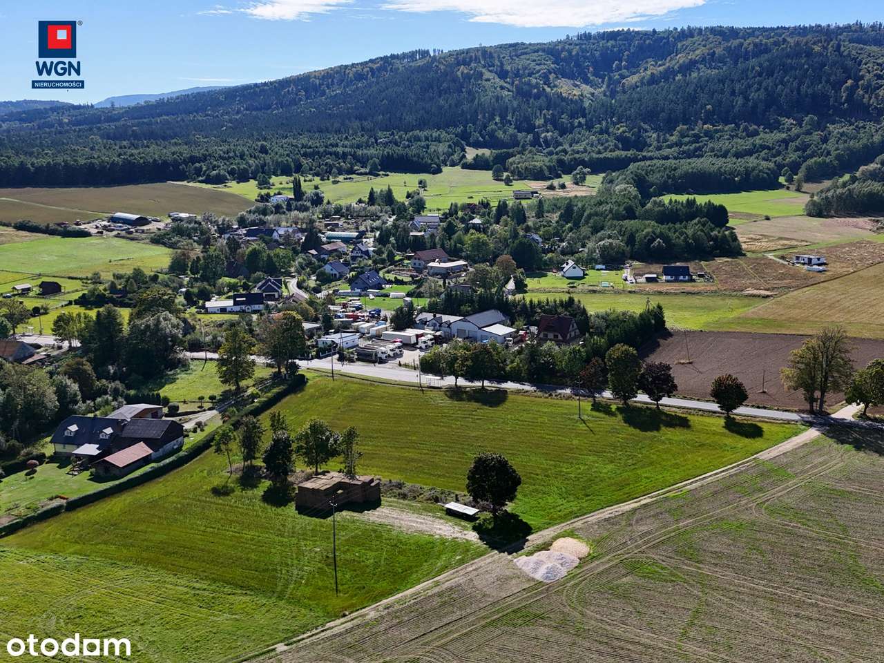 Działki budowlane w cichej okolicy - idealne do zamieszkania.-12