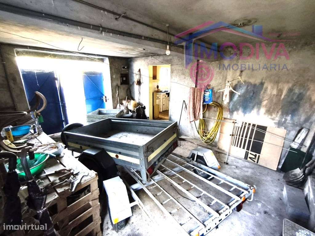 Moradia Isolada T3 com Terreno e Garagem em Bairradas, Figueiró dos...-30