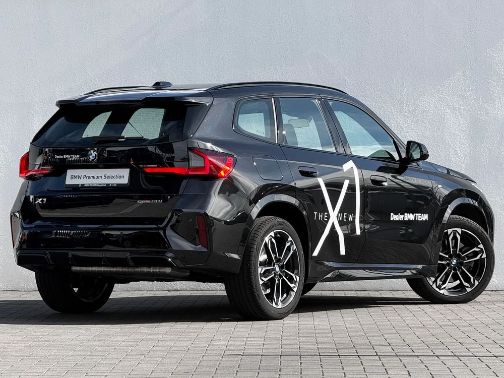 BMW X1 sDrive20i M Sportpaket 1.5 Benzyna 170 KM — zdjęcie 2