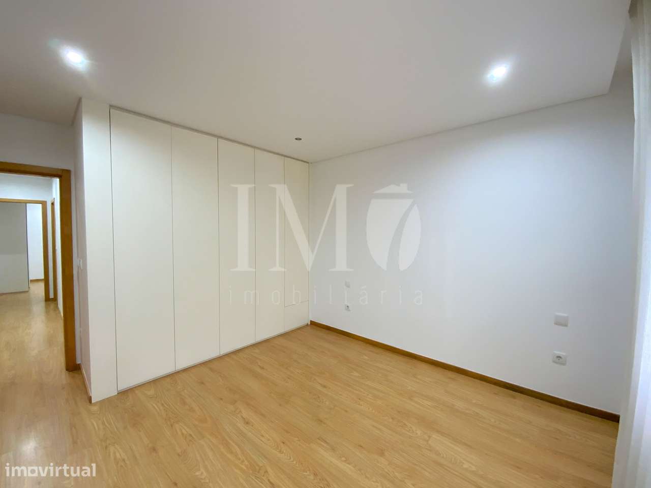 Andar de Moradia T3 remodelado na freguesia de Merelim S. Paio, Braga - Grande imagem: 5/18