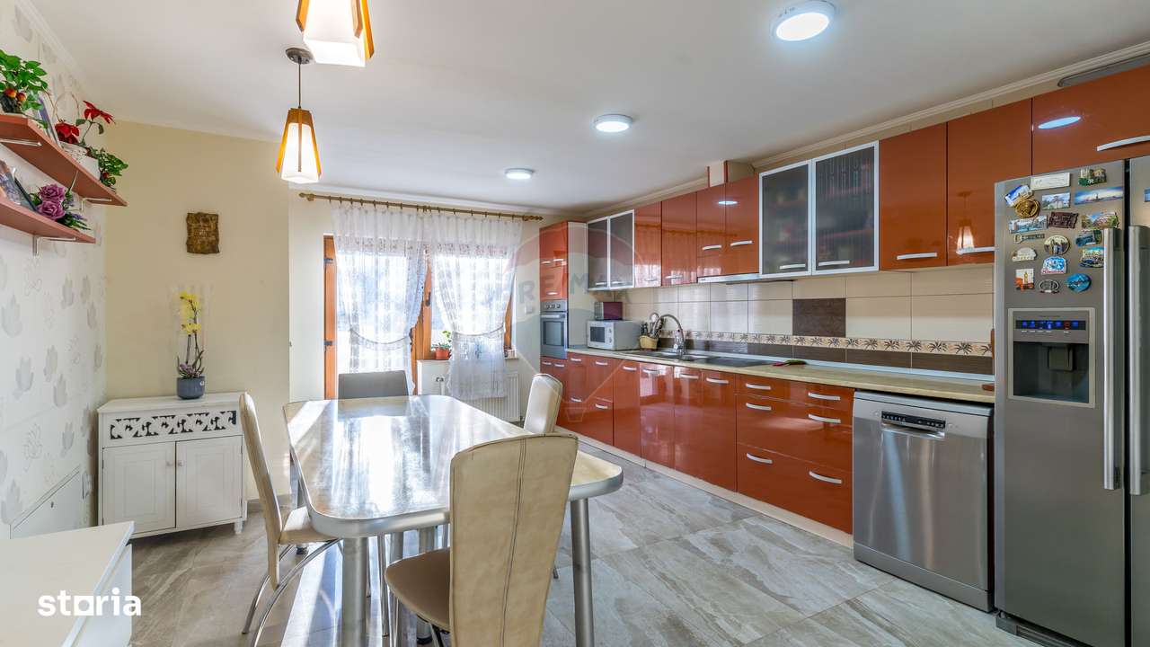 Casă cu 7 camere de vânzare în Dej - Imagine principală: 5/20