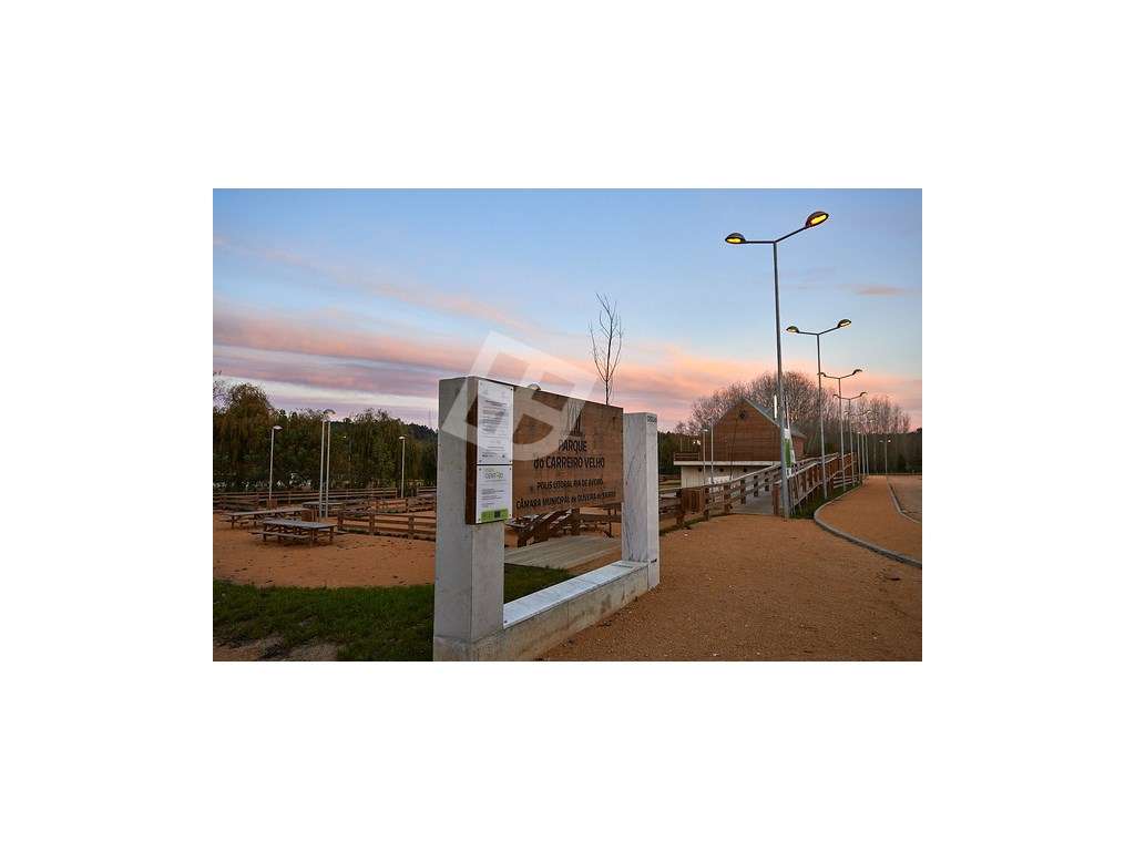 Apartamento T0 c/ Terraço Oiã-11