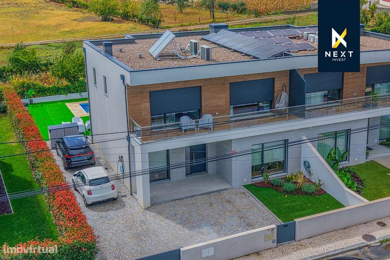 Moradia Geminada T4 com Piscina – Viseu-12