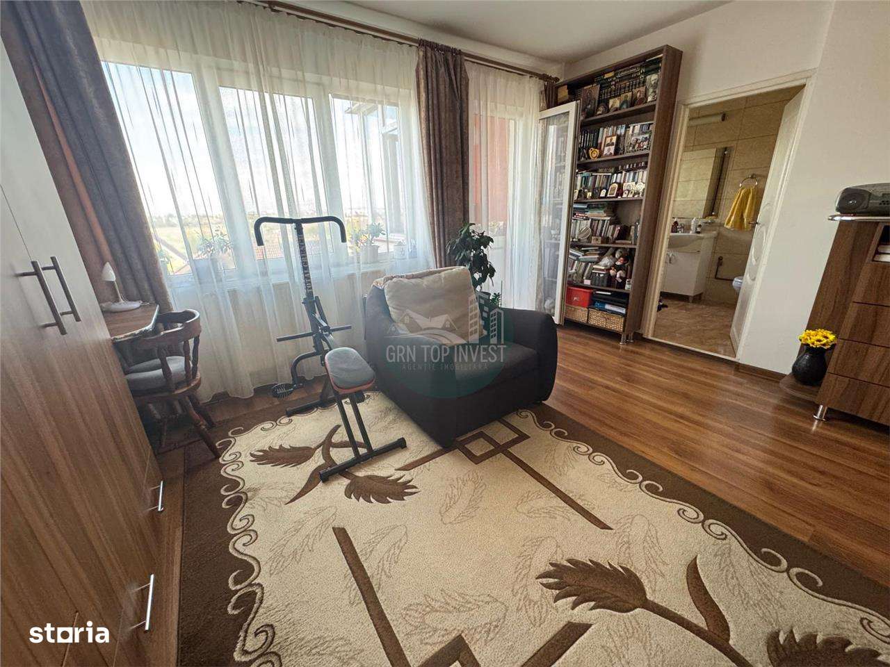 Garsoniera etaj 1 cu balcon zona Tilisca - Imagine principală: 2/11