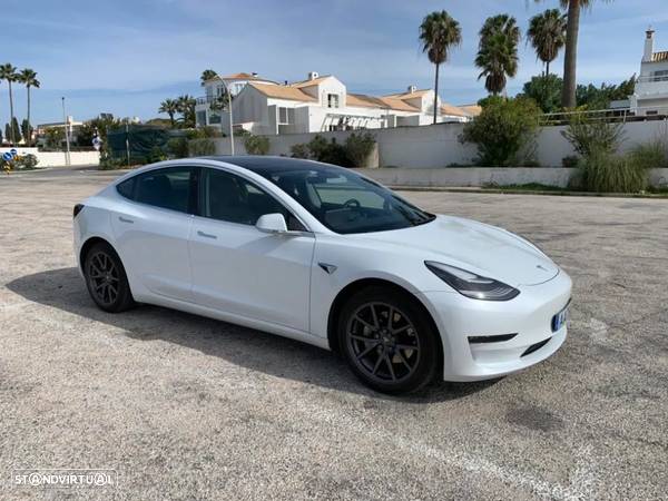 Tesla Model 3 - 12