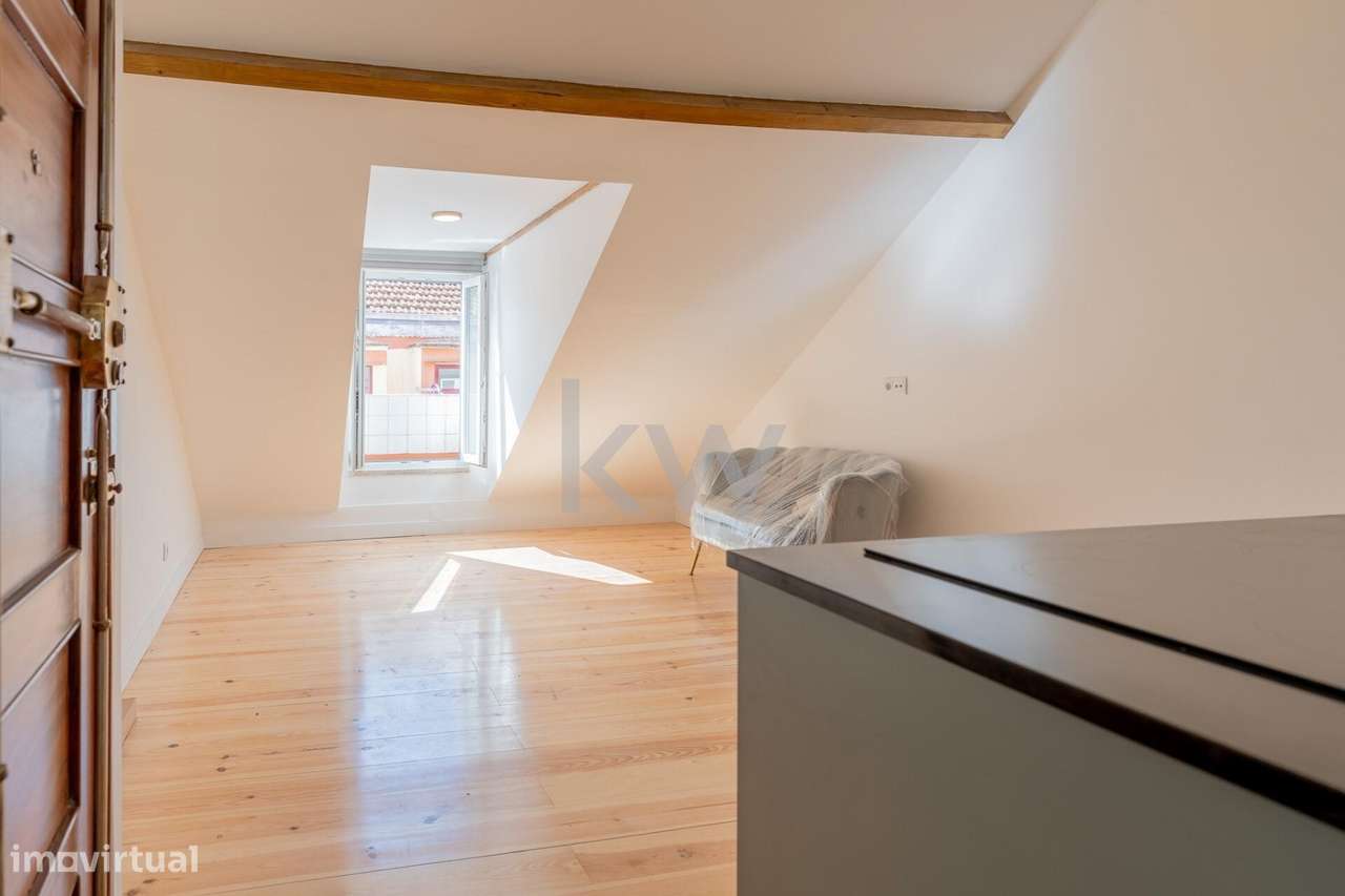 Apartamento T1 na Madragoa – Totalmente Remodelado, Equipado e Decorad - Grande imagem: 2/22