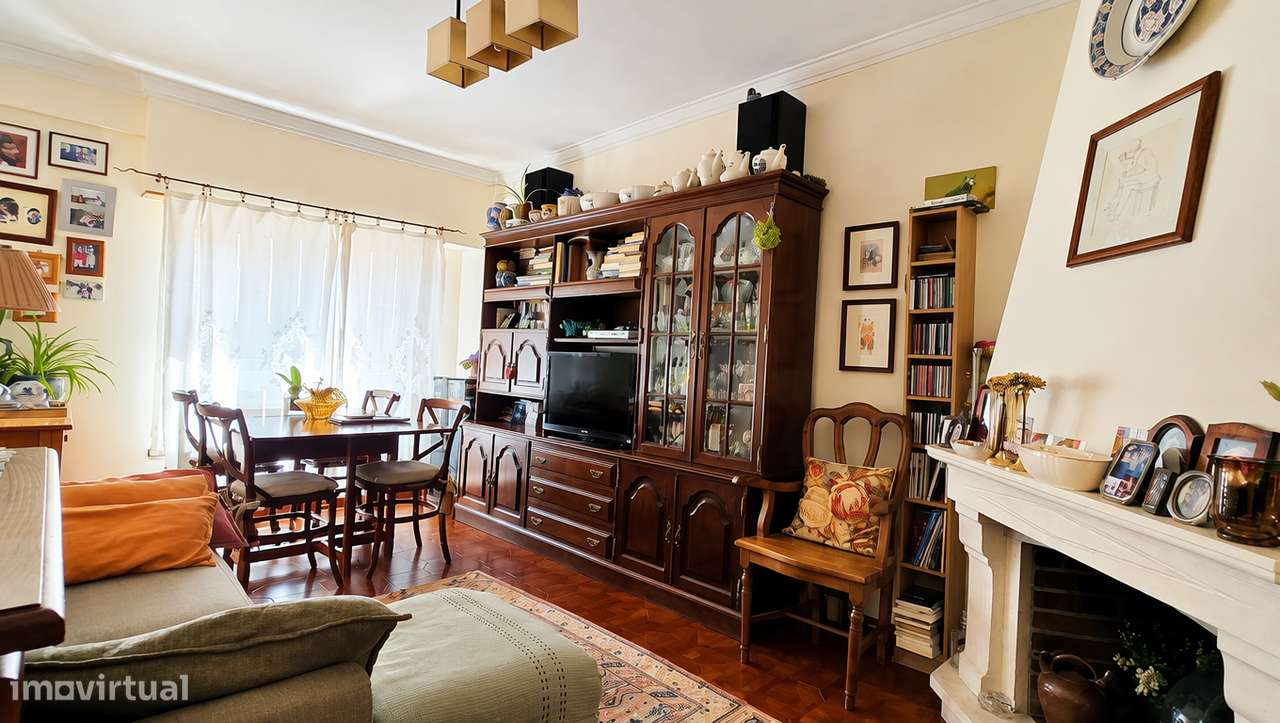 Apartamento T3 com Vista Cidade em Agualva e Mira-Sintra-6