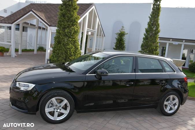 Audi A3 Sportback 1.6 TDI S tronic - 4