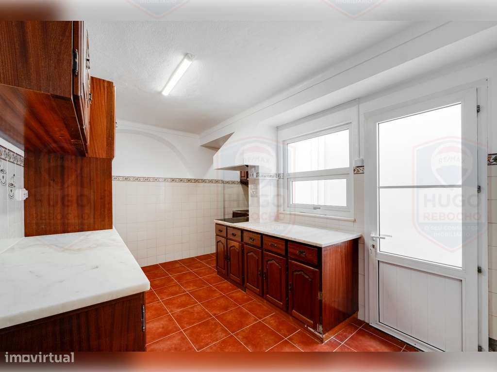 Moradia T3 no Centro Histórico de Évora Renovada-7