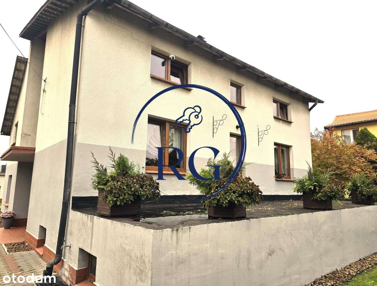 Ciekawa architektonicznie nieruchomość-15