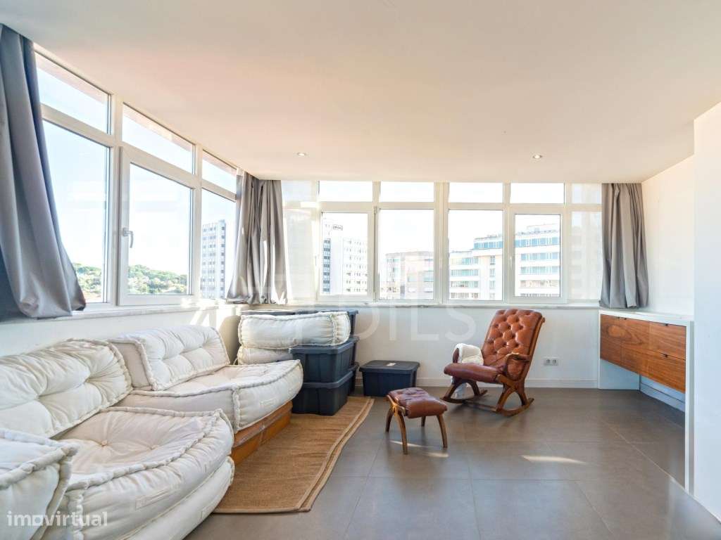 Apartamento T2 com terraço e arrecadação no Areeiro, Alvalade - Grande imagem: 3/29