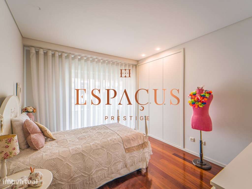 Fantástico Apartamento T4 em Braga-15
