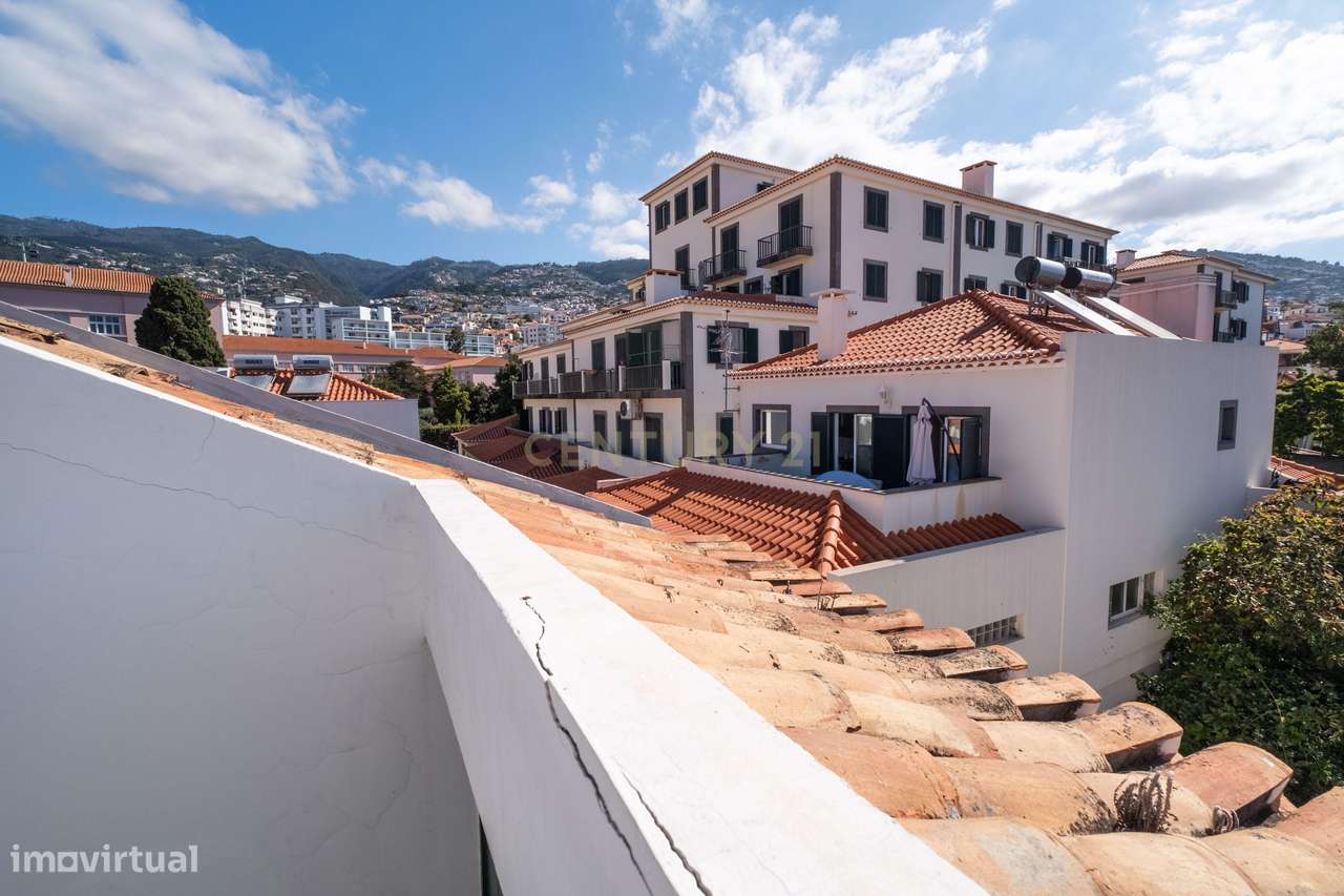 Prédio na Zona Velha do Funchal – Oportunidade de Investimento-44