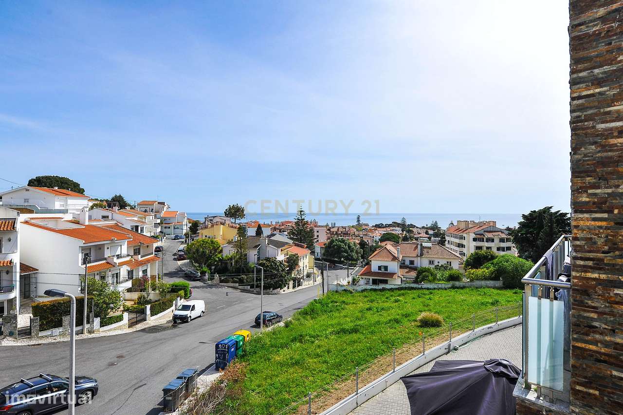Moradia T3+1 Alto da Parede, em Condomínio Fechado com Vista Mar-37