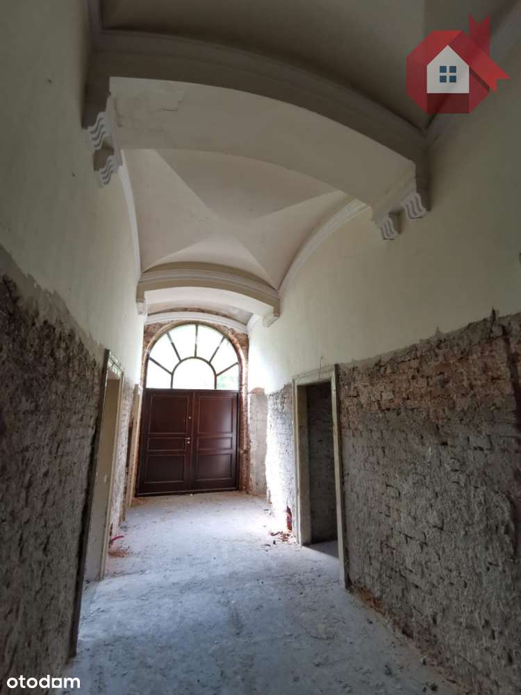 Dwór w Lubiatowie – historyczna rezydencja-9