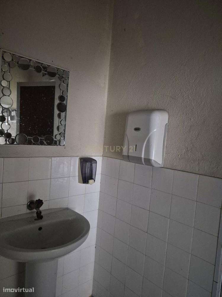 Espaço Comercial em Gaio Rosário, Sarilhos Grandes - Grande imagem: 3/13