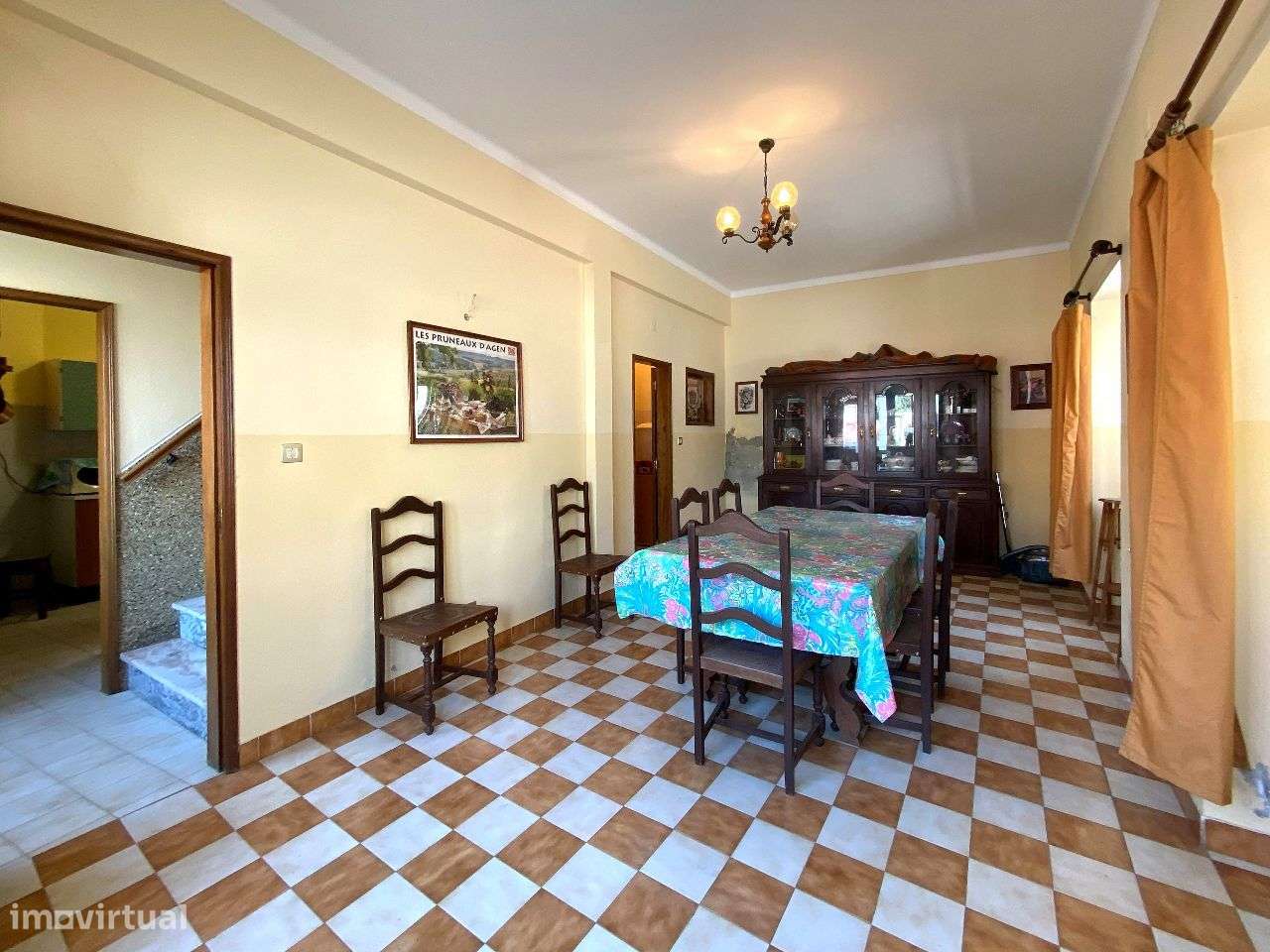 Moradia 4 quartos - Grande imagem: 4/15