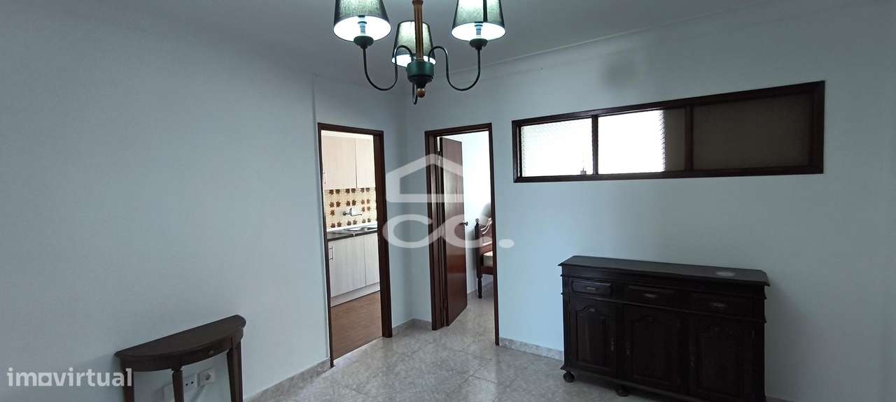 Apartamento T2 em Benavente com cozinha equipada-14