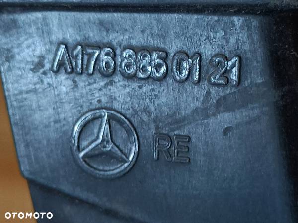 MERCEDES W176 ŚLIZG ZDERZAKA PRAWY TYŁ A1768850121 - 9