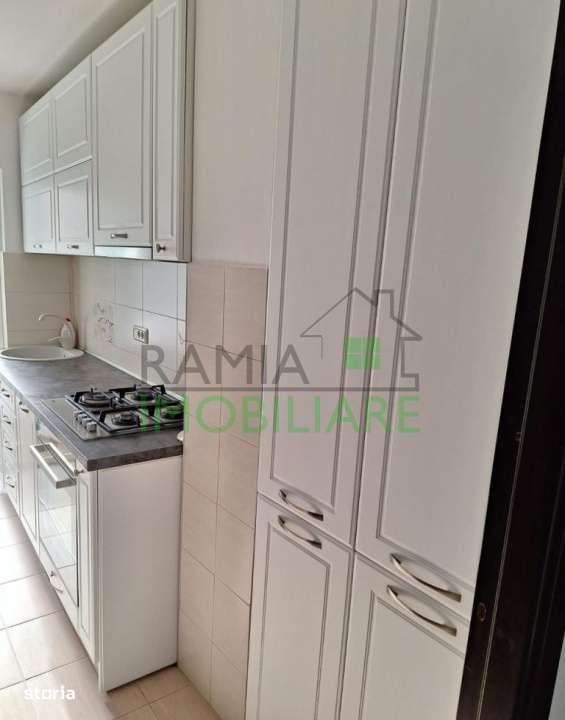 Apartament 3 camere, decomandat, etaj 1 – Zona Tractorul, mobilat si - Imagine principală: 1/8