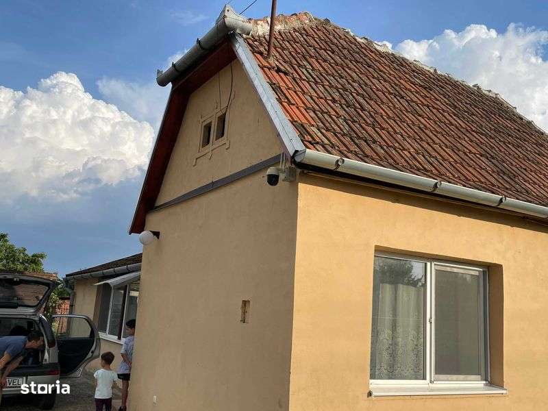 Vand urgent Casa in Peciu Nou - Imagine principală: 5/8