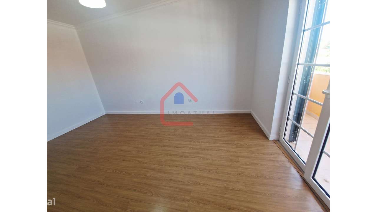 Apartamento T4 em  GAMBIA-PONTES-ALTO DA GUERRA-37