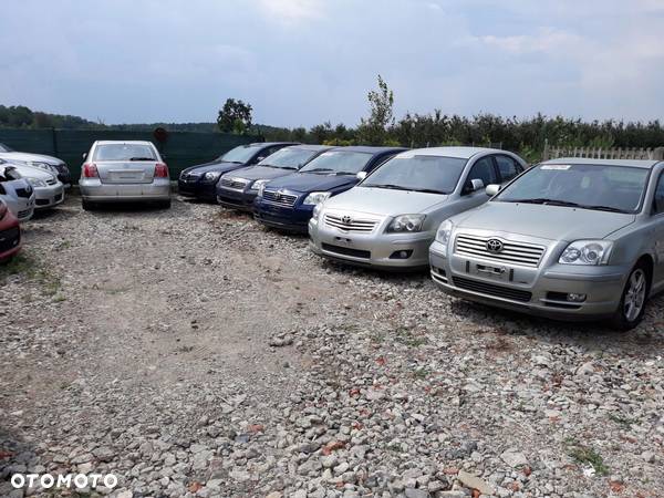 TOYOTA AVENSIS T25 ślizg zderzaka lewy przód Oryginał - 8