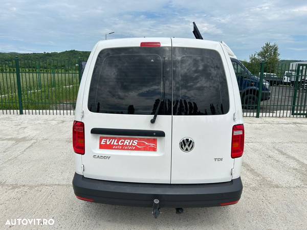 Volkswagen Caddy 2.0 TDI DSG - 20