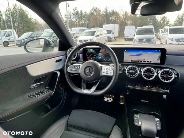 Mercedes-Benz CLA 250 e PHEV AMG Line 8G-DCT - 4