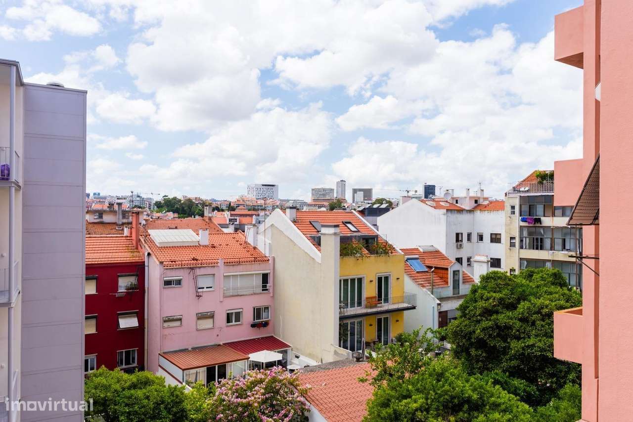 T2+1 Totalmente Remodelado em Edifício Recuperado!-17